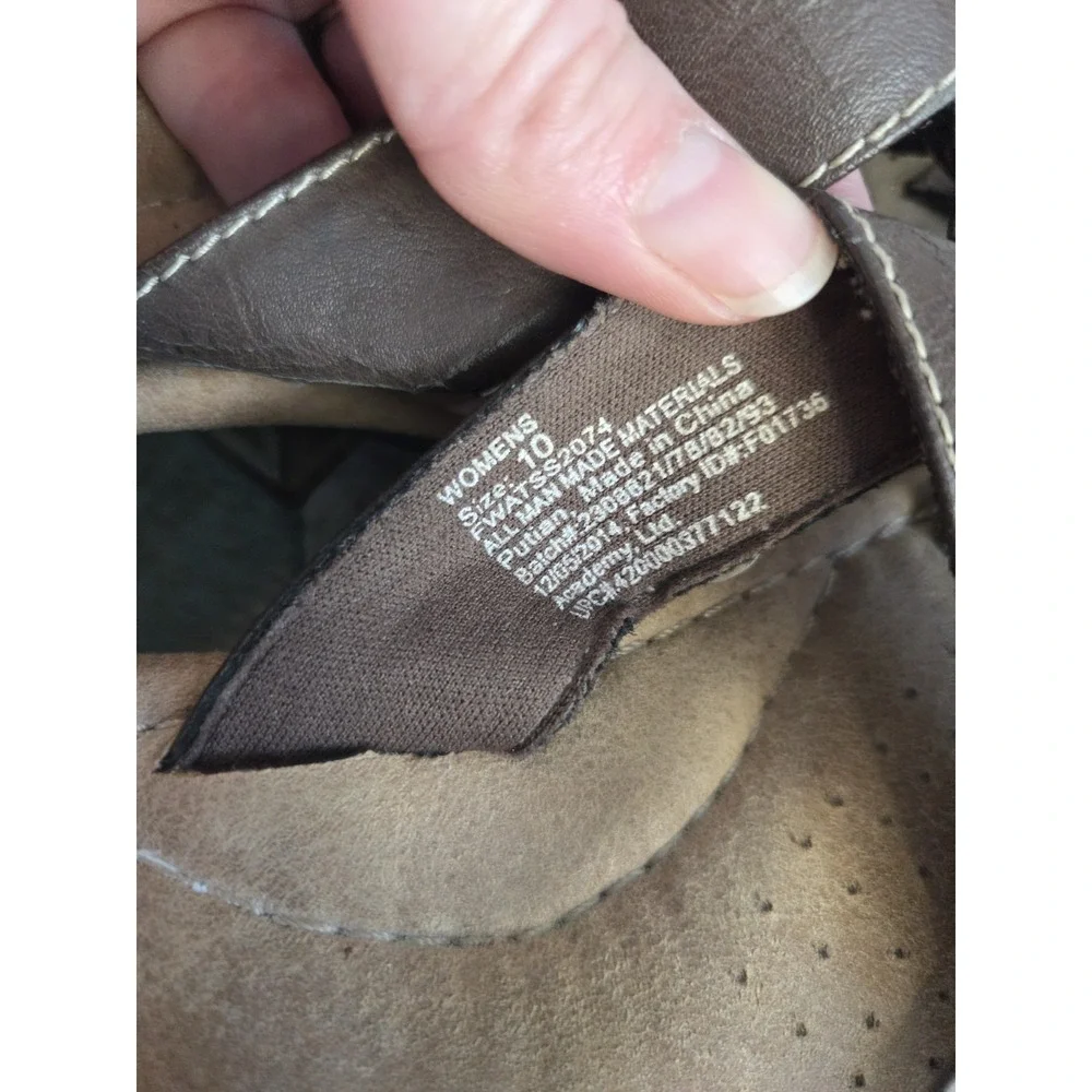Austin Trading Co. Flat Toe‎ Post Strappy Sandals Womens Size 10 Brown